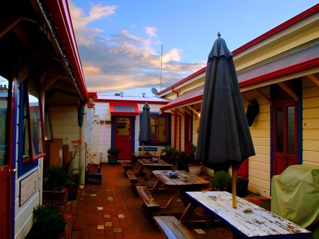 Stables Lodge Backpackers Napier Exterior foto